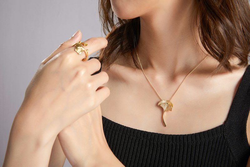 Gold signet and gemstone jewels